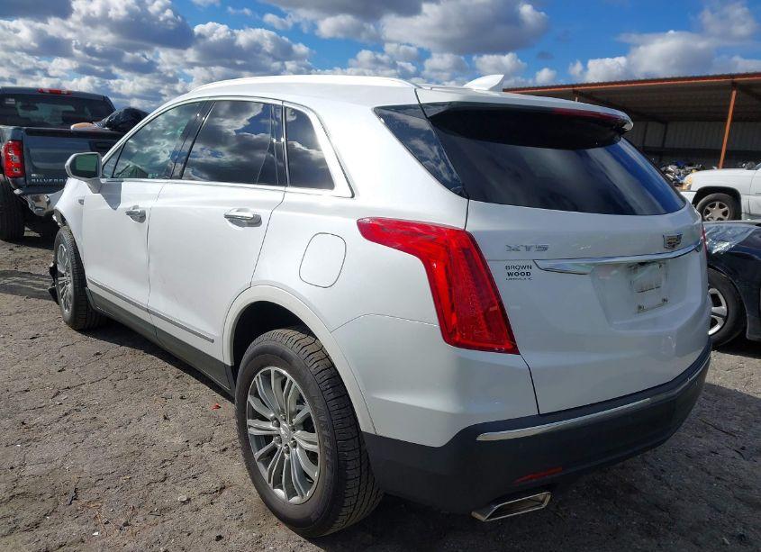 Photo 3 of 2019 Cadillac Xt5 LUXURY (VIN 1GYKNCRS9KZ118900)