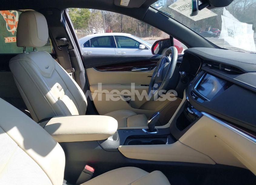 Photo 5 of 2017 Cadillac Xt5 PREMIUM LUXURY (VIN 1GYKNCRSXHZ187118)