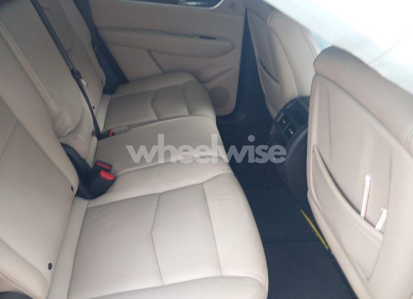 Photo 8 of 2017 Cadillac Xt5 PREMIUM LUXURY (VIN 1GYKNCRSXHZ193338)