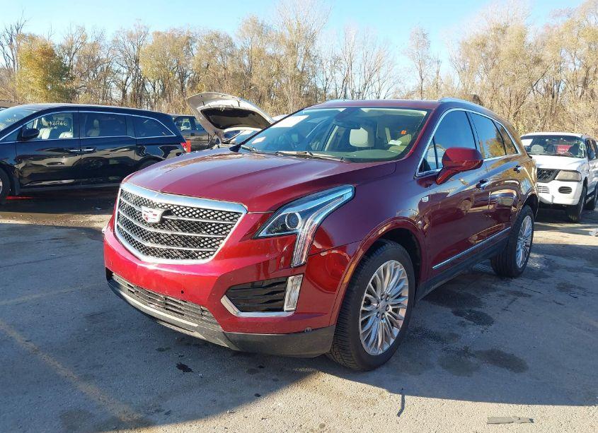 Photo 2 of 2018 Cadillac Xt5 LUXURY (VIN 1GYKNCRSXJZ190588)
