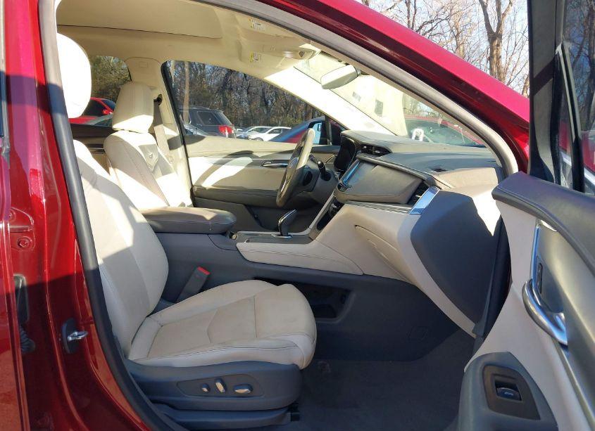 Photo 5 of 2018 Cadillac Xt5 LUXURY (VIN 1GYKNCRSXJZ190588)