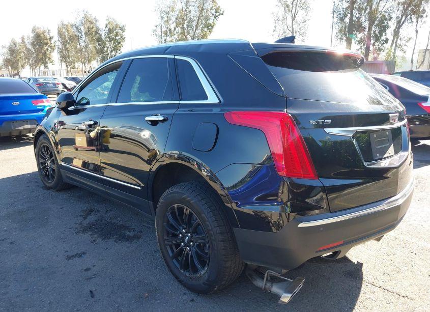 Photo 3 of 2019 Cadillac Xt5 LUXURY (VIN 1GYKNCRSXKZ128271)