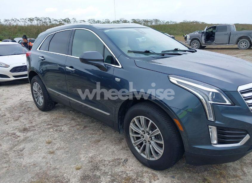 2019 Cadillac Xt5 LUXURY FWD (VIN 1GYKNCRSXKZ265632) main photo