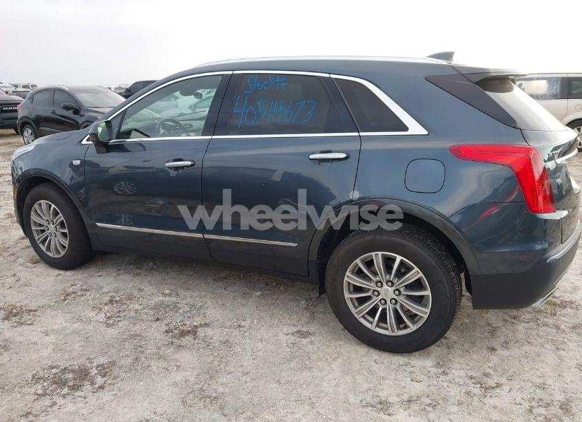 Photo 3 of 2019 Cadillac Xt5 LUXURY FWD (VIN 1GYKNCRSXKZ265632)