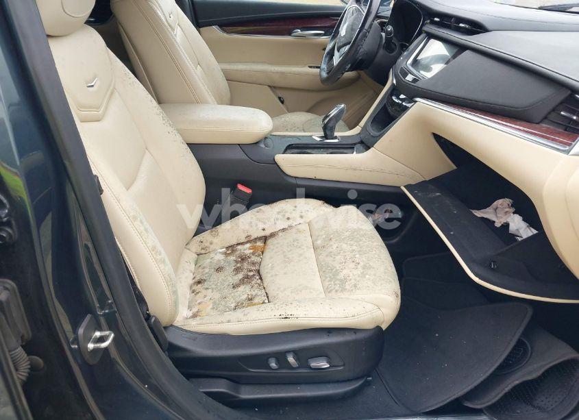 Photo 5 of 2019 Cadillac Xt5 LUXURY FWD (VIN 1GYKNCRSXKZ265632)