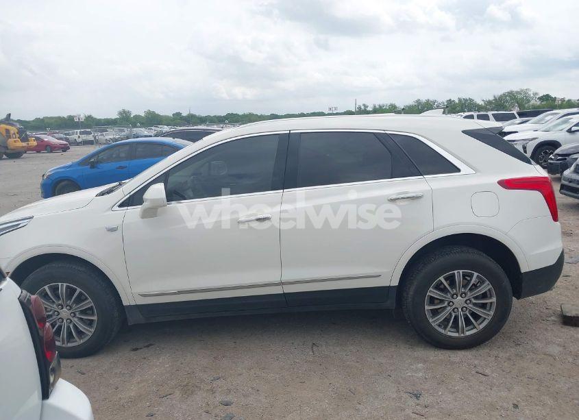 Photo 14 of 2019 Cadillac Xt5 LUXURY (VIN 1GYKNCRSXKZ286643)