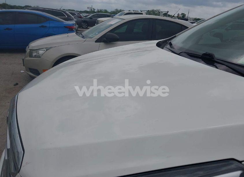 Photo 6 of 2019 Cadillac Xt5 LUXURY (VIN 1GYKNCRSXKZ286643)