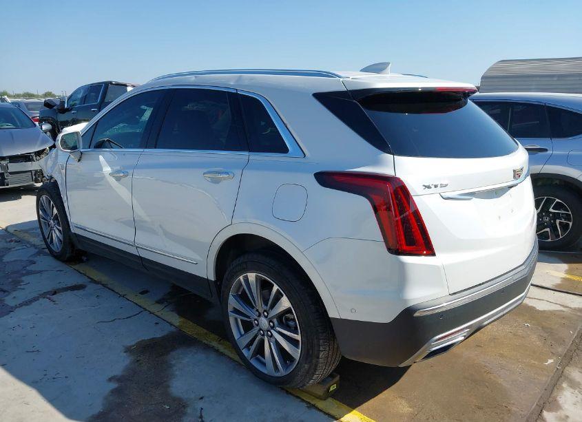 Photo 3 of 2020 Cadillac Xt5 FWD PREMIUM LUXURY (VIN 1GYKNCRSXLZ171591)