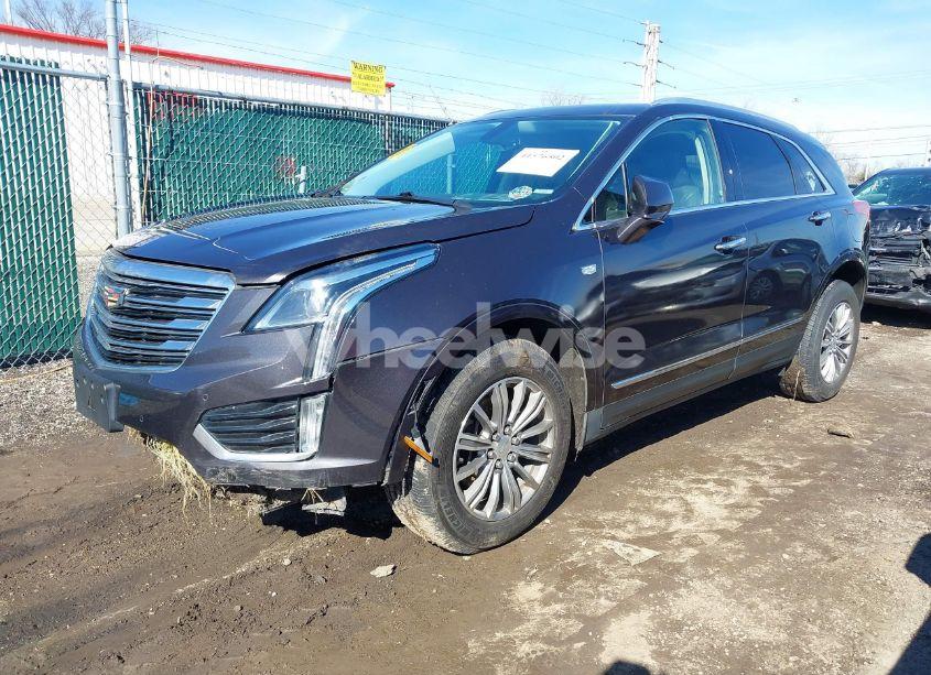 Photo 2 of 2017 Cadillac Xt5 LUXURY (VIN 1GYKNDRS0HZ277643)