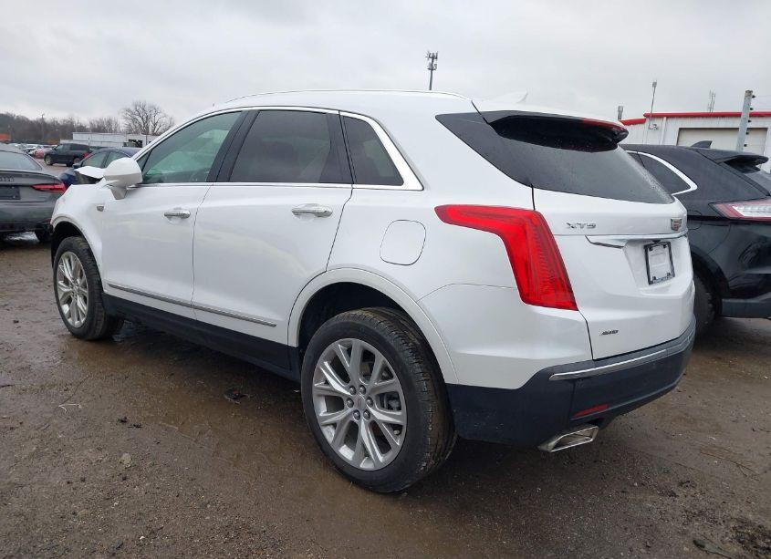 Photo 3 of 2019 Cadillac Xt5 LUXURY (VIN 1GYKNDRS0KZ105717)