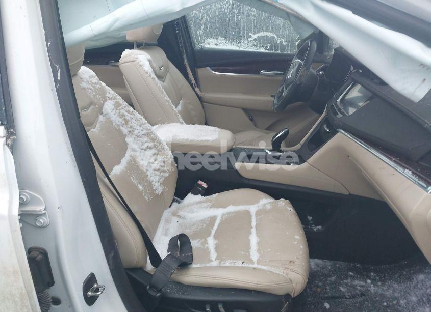 Photo 5 of 2019 Cadillac Xt5 LUXURY (VIN 1GYKNDRS0KZ197900)