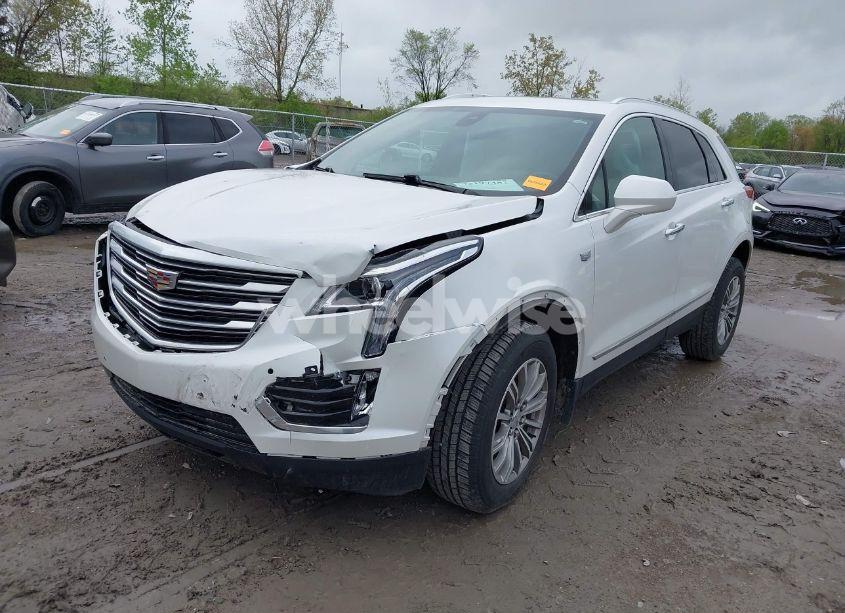 Photo 2 of 2019 Cadillac Xt5 LUXURY (VIN 1GYKNDRS0KZ233178)