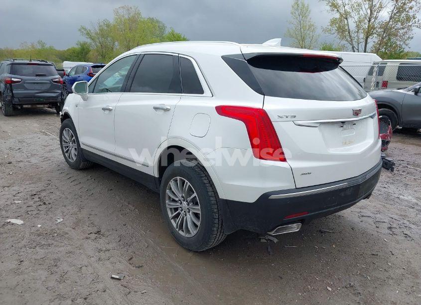 Photo 3 of 2019 Cadillac Xt5 LUXURY (VIN 1GYKNDRS0KZ233178)