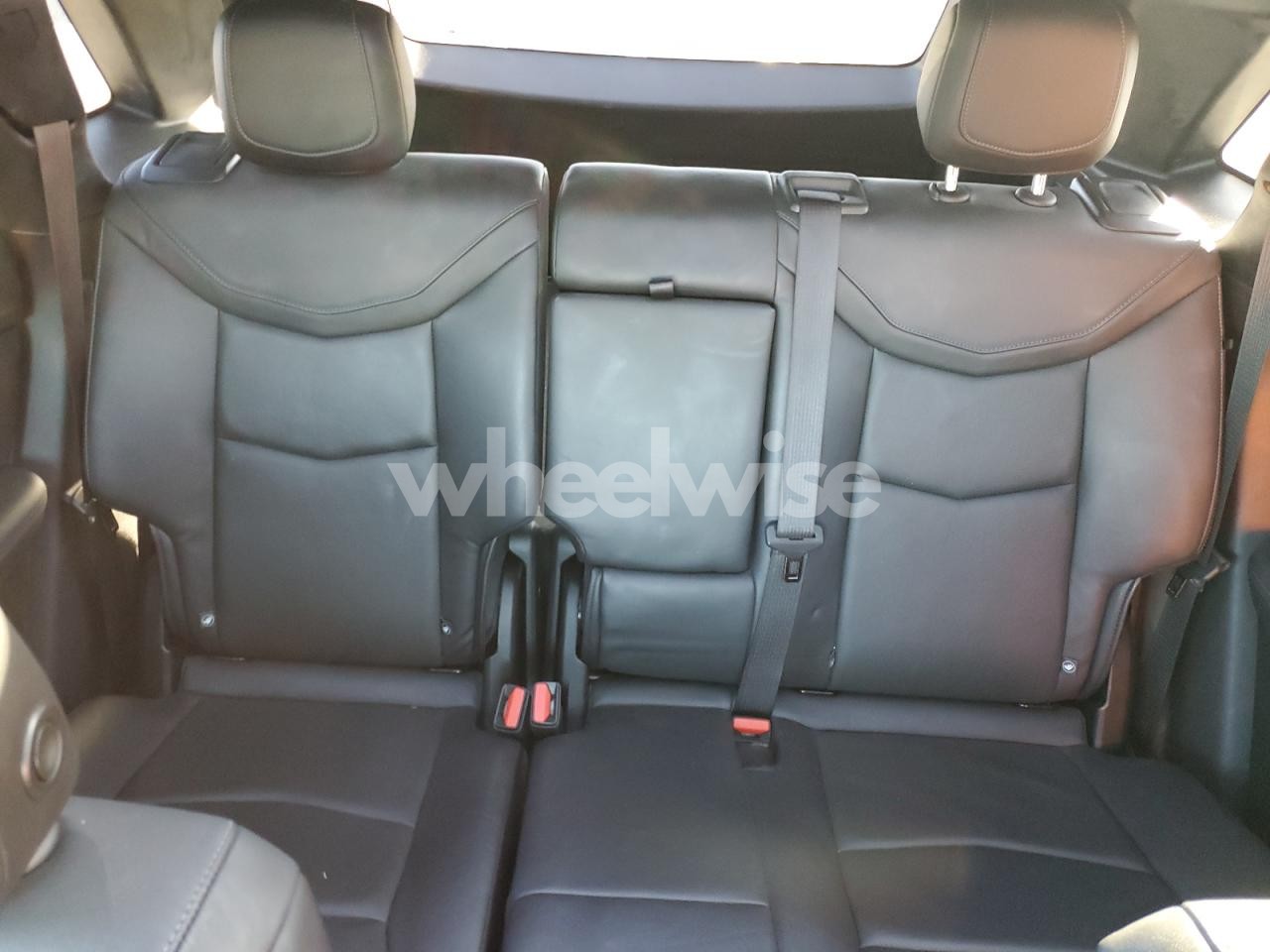 Photo 10 of 2020 CADILLAC XT5 PREMIUM LUXURY (VIN 1GYKNDRS0LZ198644)
