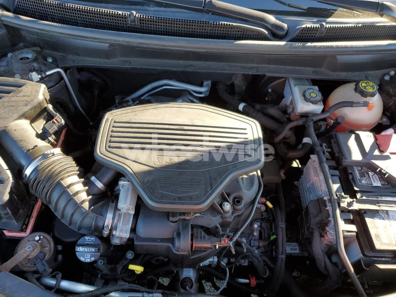 Photo 12 of 2020 CADILLAC XT5 PREMIUM LUXURY (VIN 1GYKNDRS0LZ198644)