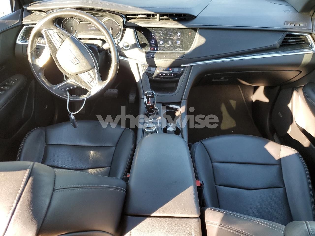 Photo 8 of 2020 CADILLAC XT5 PREMIUM LUXURY (VIN 1GYKNDRS0LZ198644)