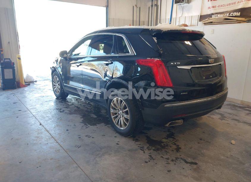 Photo 3 of 2017 Cadillac Xt5 LUXURY (VIN 1GYKNDRS1HZ145345)