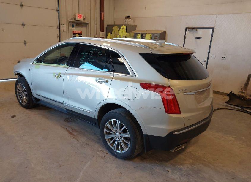 Photo 3 of 2017 Cadillac Xt5 LUXURY (VIN 1GYKNDRS1HZ160606)