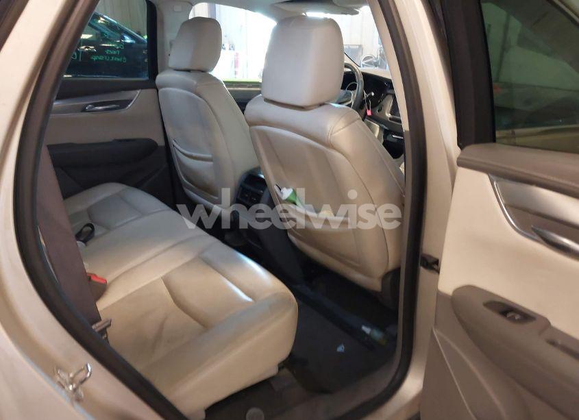 Photo 8 of 2017 Cadillac Xt5 LUXURY (VIN 1GYKNDRS1HZ160606)