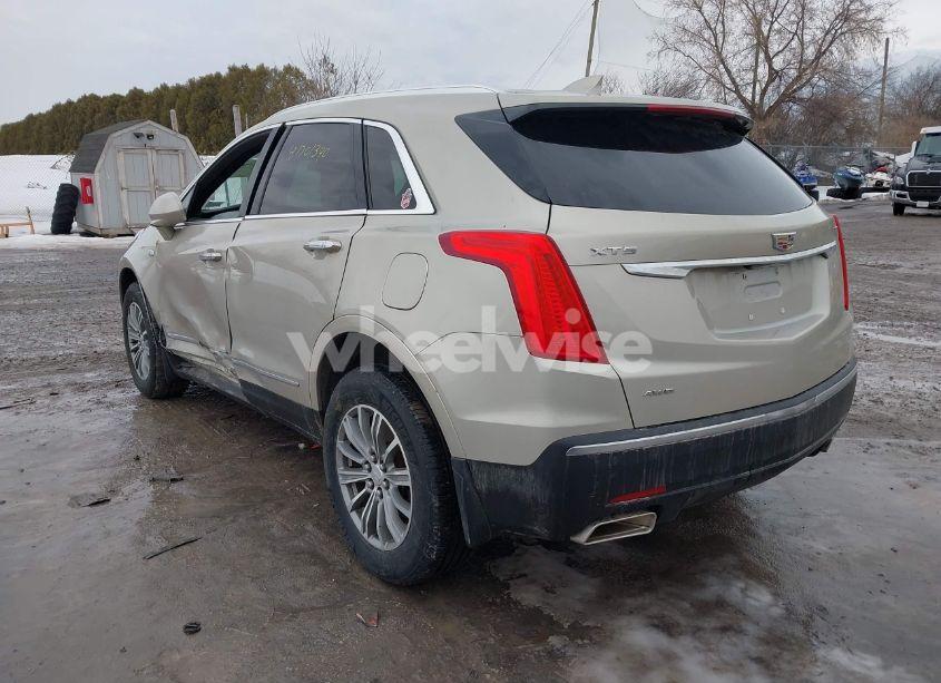 Photo 3 of 2017 Cadillac Xt5 LUXURY (VIN 1GYKNDRS1HZ193928)