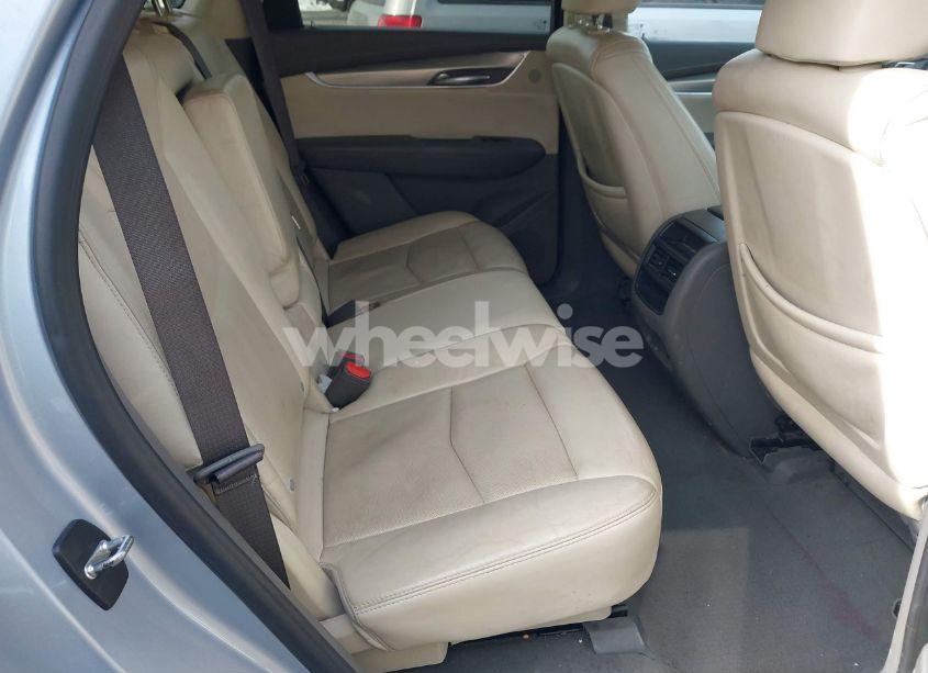 Photo 8 of 2017 Cadillac Xt5 LUXURY (VIN 1GYKNDRS1HZ326235)