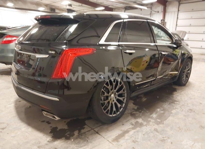 Photo 4 of 2018 Cadillac Xt5 LUXURY (VIN 1GYKNDRS1JZ116823)