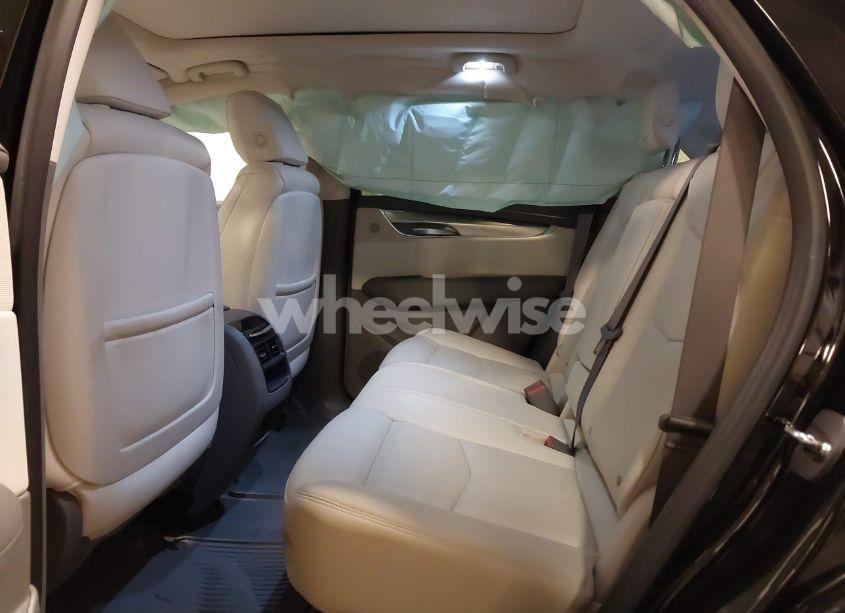 Photo 8 of 2018 Cadillac Xt5 LUXURY (VIN 1GYKNDRS1JZ116823)