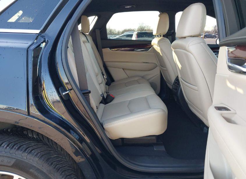 Photo 8 of 2018 Cadillac Xt5 LUXURY (VIN 1GYKNDRS1JZ243653)