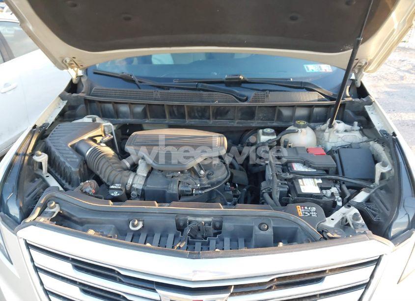 Photo 10 of 2017 Cadillac Xt5 LUXURY (VIN 1GYKNDRS2HZ143054)