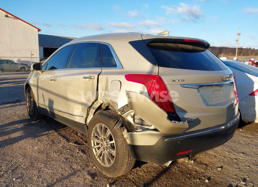 Photo 6 of 2017 Cadillac Xt5 LUXURY (VIN 1GYKNDRS2HZ143054)