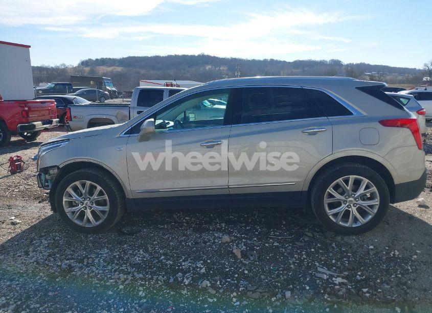 Photo 15 of 2017 Cadillac Xt5 LUXURY (VIN 1GYKNDRS2HZ203673)