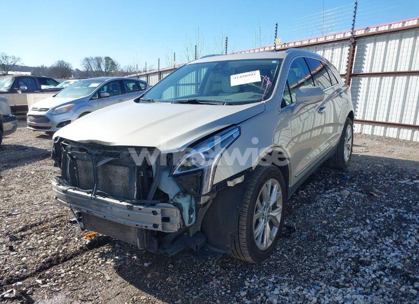 Photo 2 of 2017 Cadillac Xt5 LUXURY (VIN 1GYKNDRS2HZ203673)