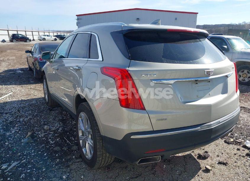 Photo 3 of 2017 Cadillac Xt5 LUXURY (VIN 1GYKNDRS2HZ203673)