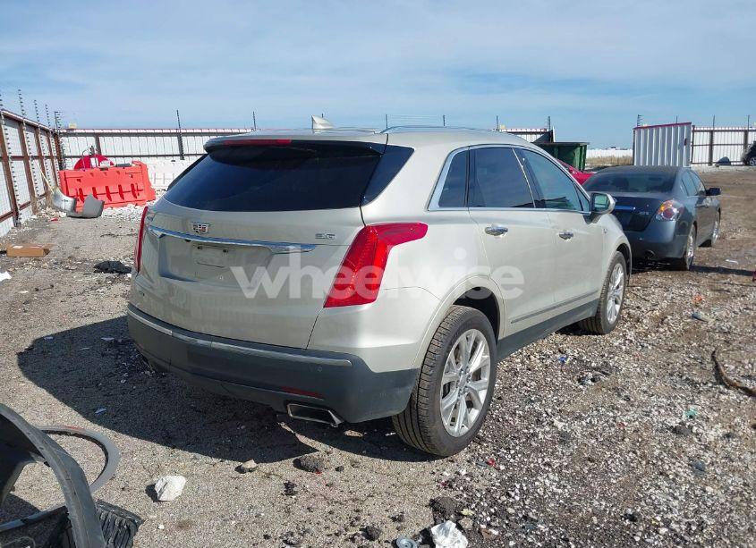 Photo 4 of 2017 Cadillac Xt5 LUXURY (VIN 1GYKNDRS2HZ203673)