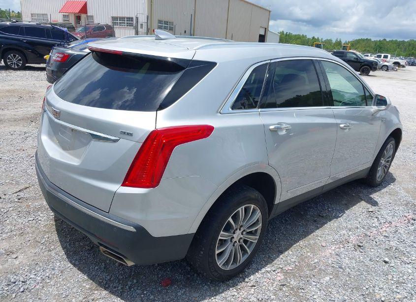 Photo 4 of 2018 Cadillac Xt5 LUXURY (VIN 1GYKNDRS2JZ105944)