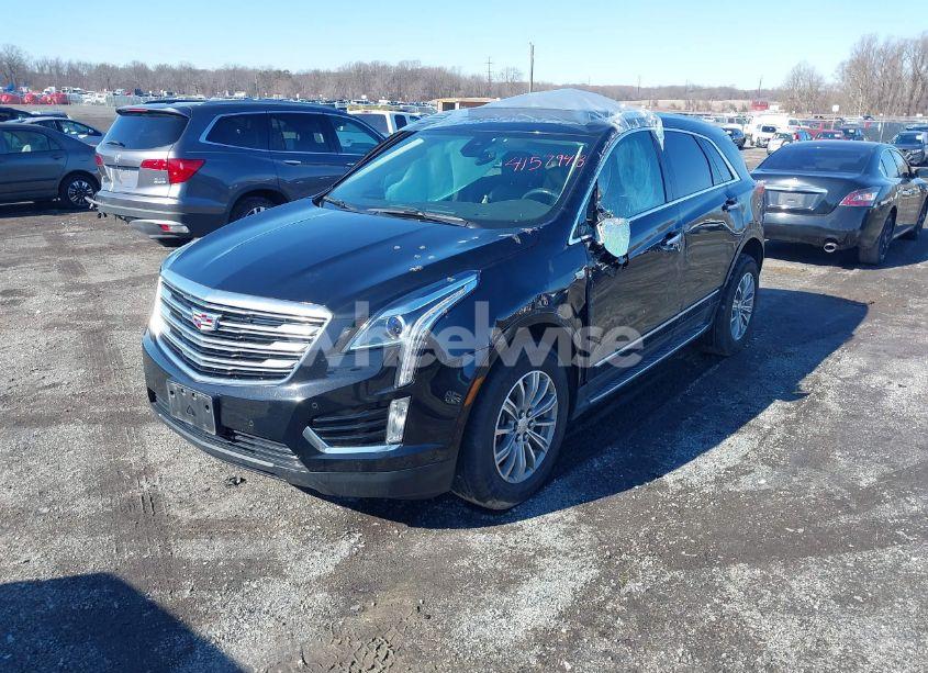 Photo 2 of 2019 Cadillac Xt5 LUXURY (VIN 1GYKNDRS2KZ154952)