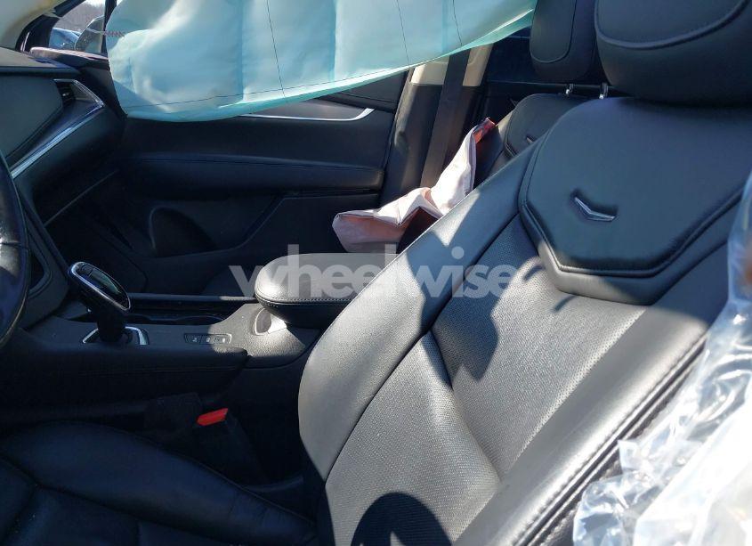 Photo 5 of 2019 Cadillac Xt5 LUXURY (VIN 1GYKNDRS2KZ154952)