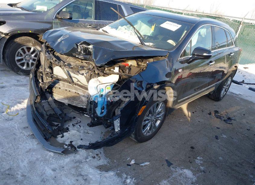 Photo 2 of 2021 Cadillac Xt5 AWD PREMIUM LUXURY (VIN 1GYKNDRS2MZ152878)