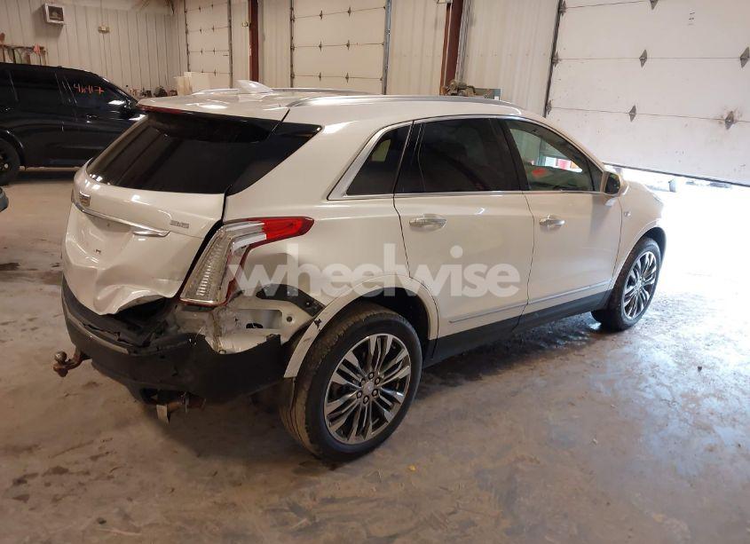 Photo 4 of 2019 Cadillac Xt5 LUXURY (VIN 1GYKNDRS3KZ149162)