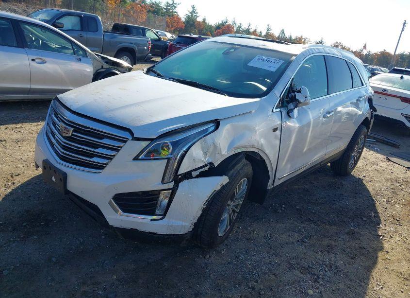 Photo 2 of 2019 Cadillac Xt5 LUXURY (VIN 1GYKNDRS3KZ280141)