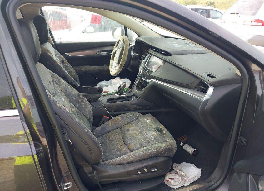 Photo 5 of 2017 Cadillac Xt5 LUXURY (VIN 1GYKNDRS4HZ150927)