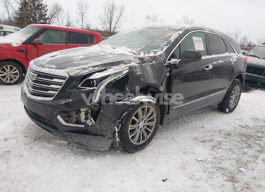 Photo 2 of 2017 Cadillac Xt5 LUXURY (VIN 1GYKNDRS4HZ243771)