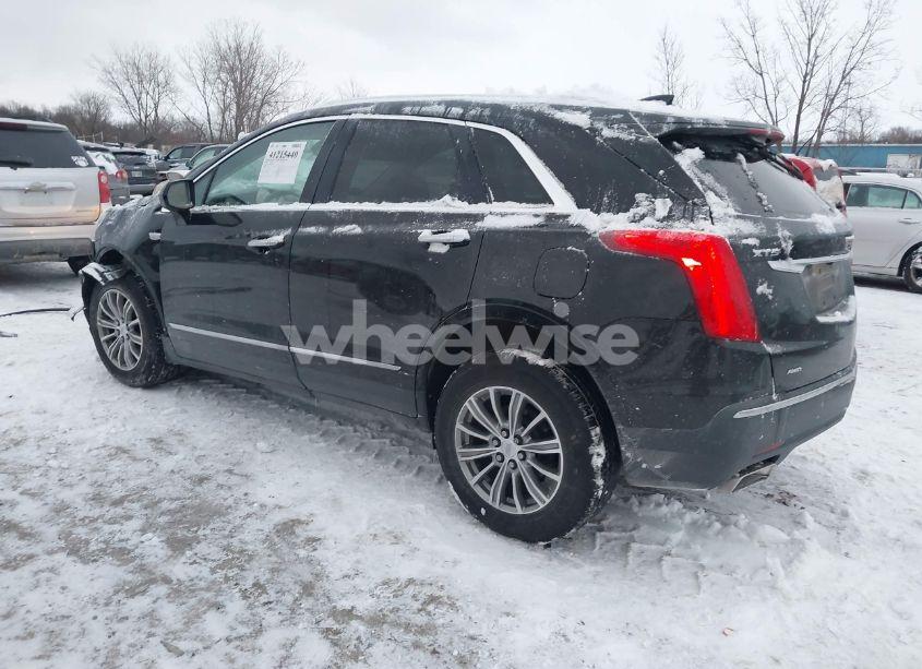 Photo 3 of 2017 Cadillac Xt5 LUXURY (VIN 1GYKNDRS4HZ243771)