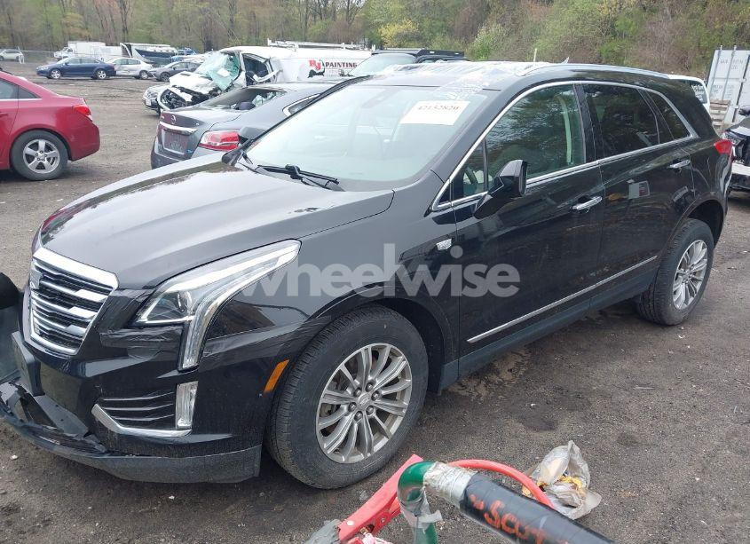 Photo 2 of 2017 Cadillac Xt5 LUXURY (VIN 1GYKNDRS5HZ111943)