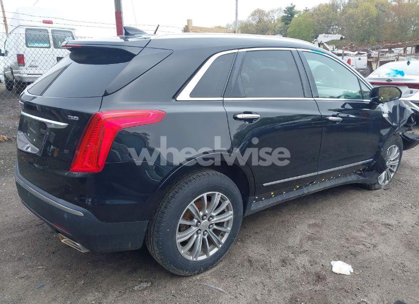 Photo 4 of 2017 Cadillac Xt5 LUXURY (VIN 1GYKNDRS5HZ111943)