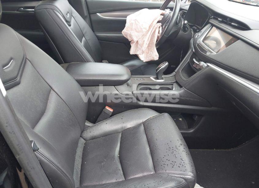 Photo 5 of 2017 Cadillac Xt5 LUXURY (VIN 1GYKNDRS5HZ111943)