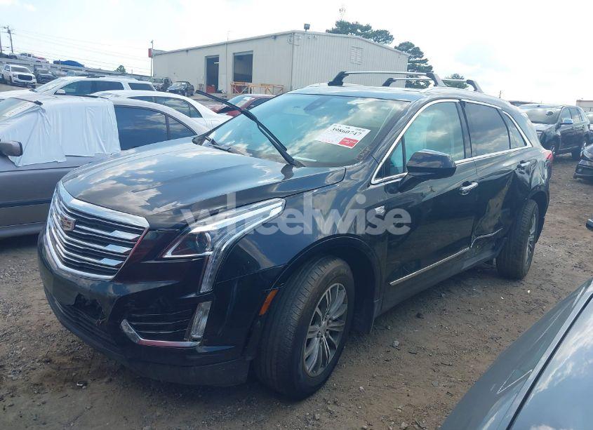 Photo 2 of 2017 Cadillac Xt5 LUXURY (VIN 1GYKNDRS5HZ124997)