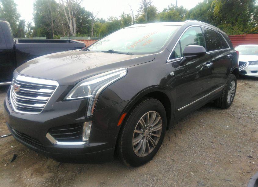 Photo 2 of 2018 Cadillac Xt5 LUXURY (VIN 1GYKNDRS5JZ148724)