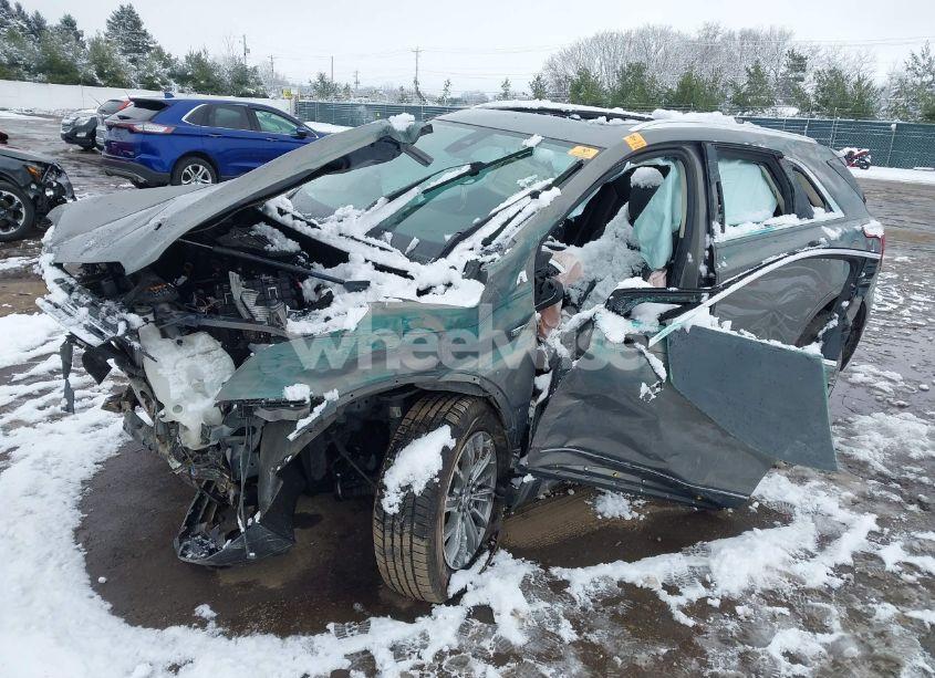 Photo 2 of 2017 Cadillac Xt5 LUXURY (VIN 1GYKNDRS6HZ306207)