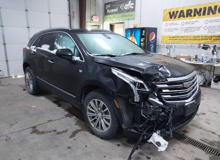 2018 Cadillac Xt5 LUXURY (VIN 1GYKNDRS6JZ198855) main photo
